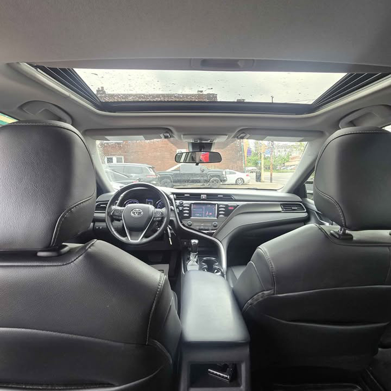 2019 Toyota Camry SE