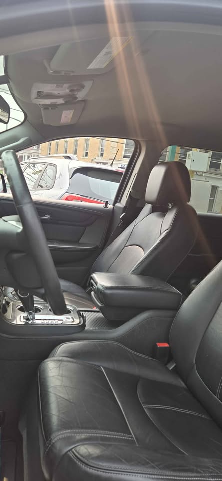 2015 GMC Acadia SLT-1