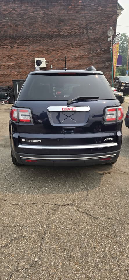 2015 GMC Acadia SLT-1