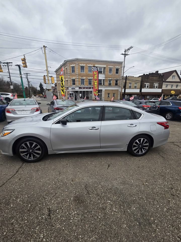 2017 Nissan Altima SV
