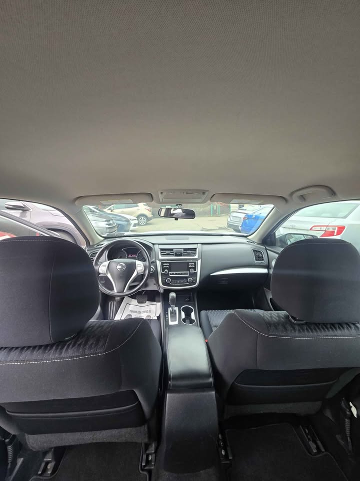 2017 Nissan Altima SV