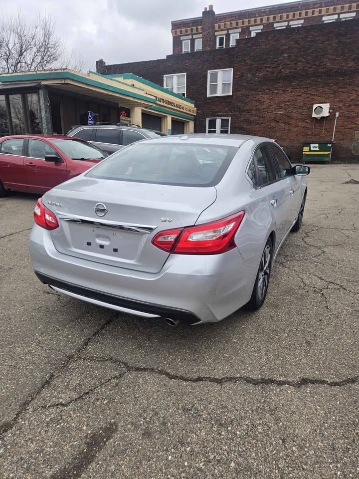 2017 Nissan Altima SV