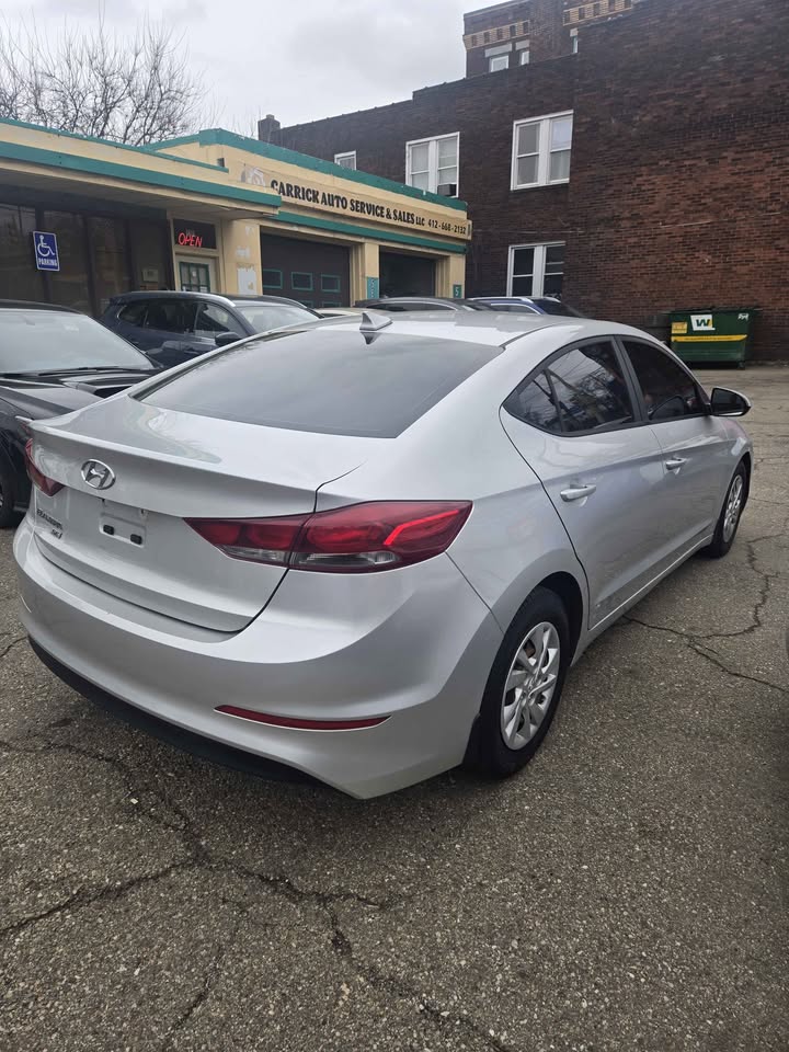 2018 Hyundai Elantra
