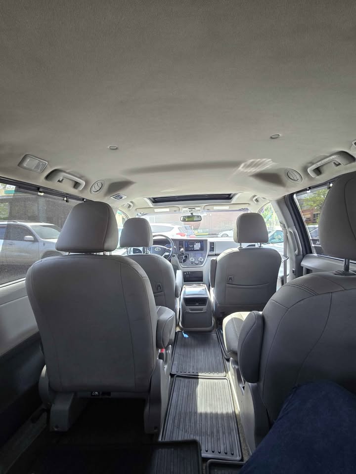 2016 Toyota Sienna