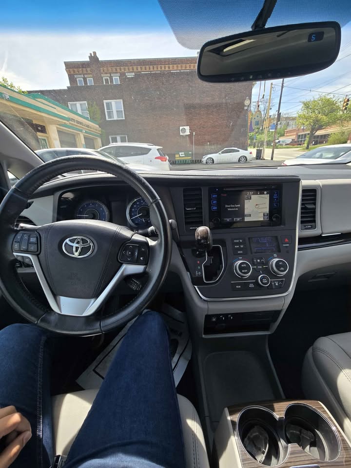 2016 Toyota Sienna