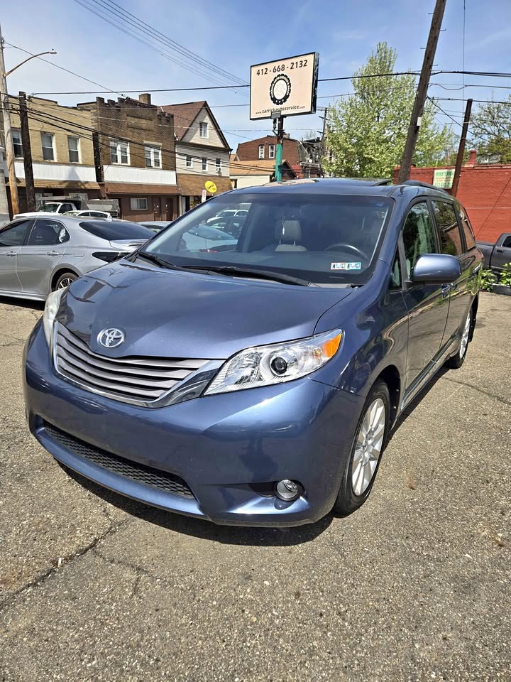 2016 Toyota Sienna