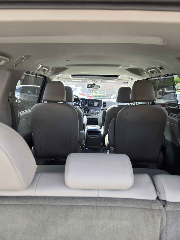 2016 Toyota Sienna