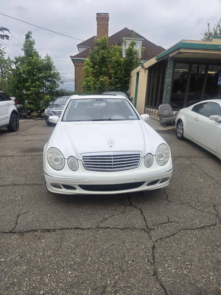 2005 Mercedes-Benz E320