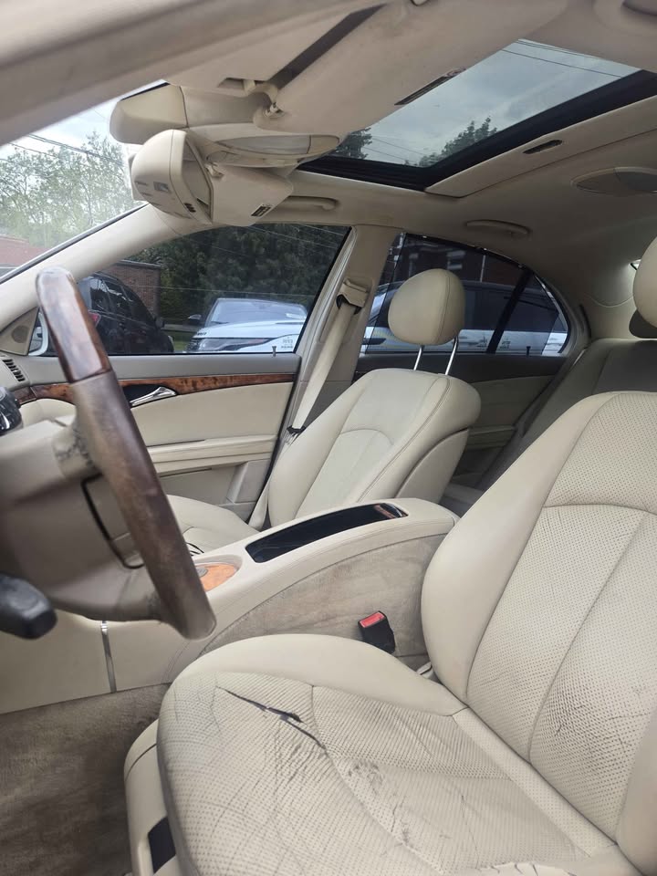 2005 Mercedes-Benz E320