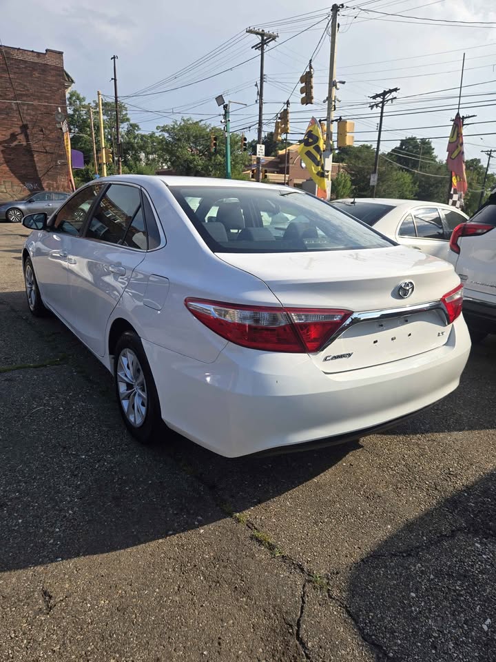 2015 Toyota Camry LE