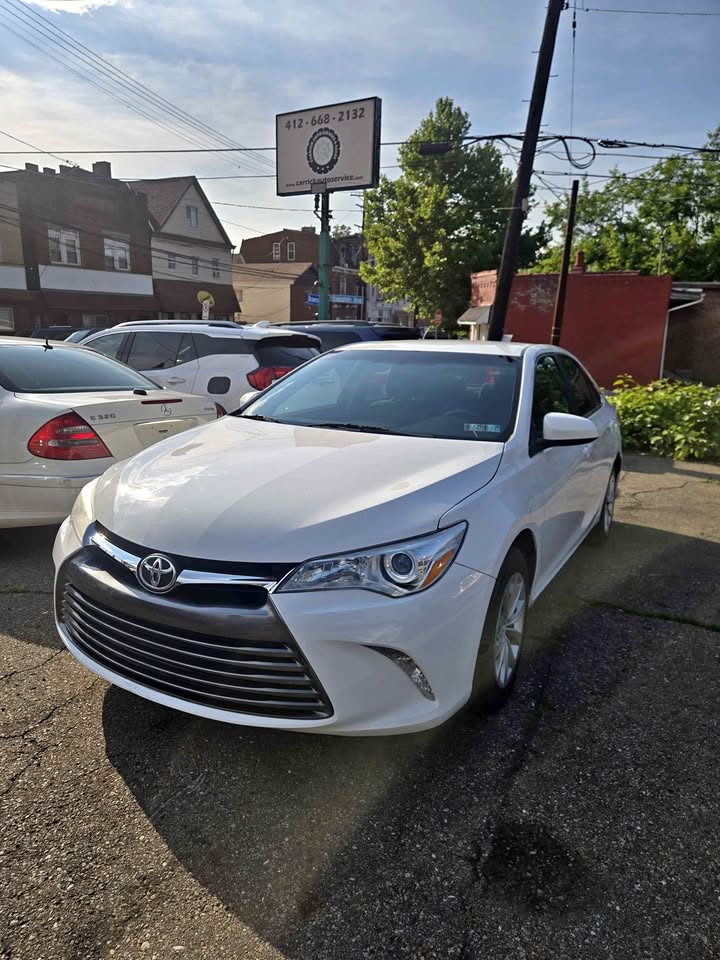 2015 Toyota Camry LE